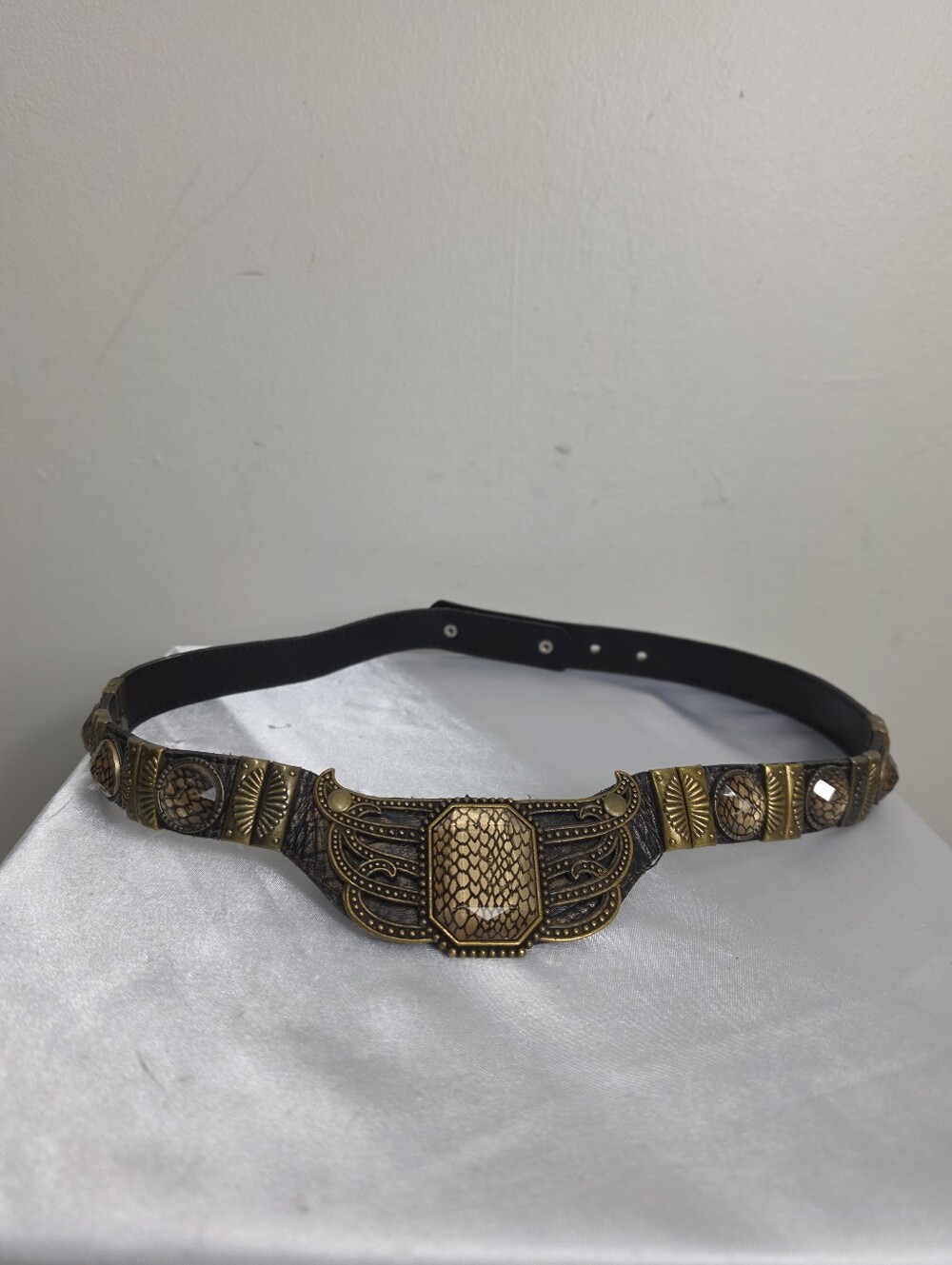 Gold-Tone Embellished Women’s Waist Belt